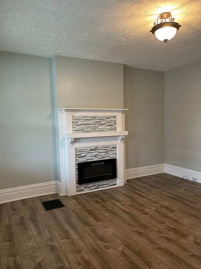 Foto del edificio - 933 E Whittier St