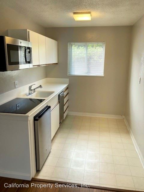 Building Photo - 3485 Alameda de las Pulgas