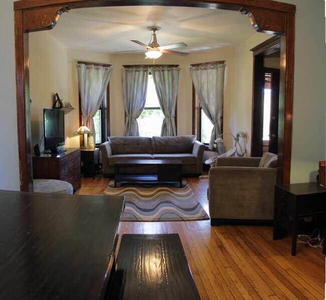 Foto del edificio - 3337 W Evergreen Ave