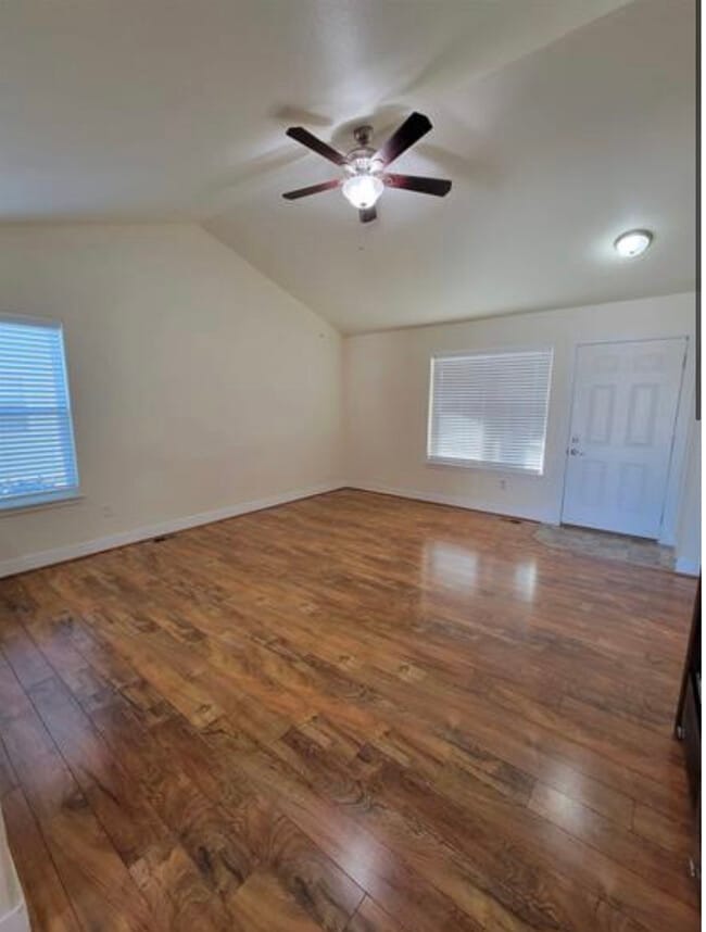 Foto del edificio - 4322 Pennyroyal Ln