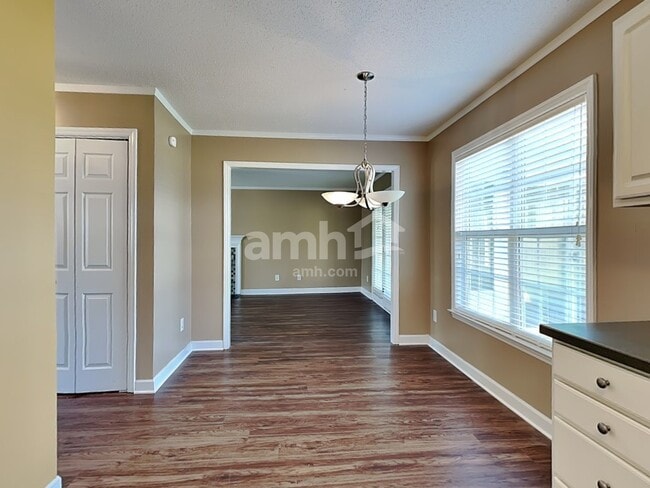 Building Photo - 212 Sedge Meadow Dr