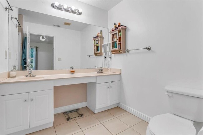 Foto del edificio - 1534 NW 45th St