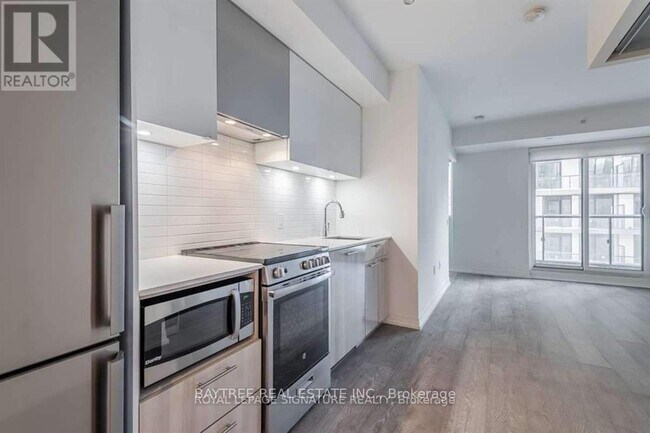 Building Photo - 251 Jarvis St