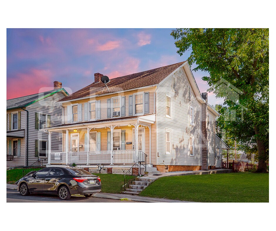 Primary Photo - 512 3rd St