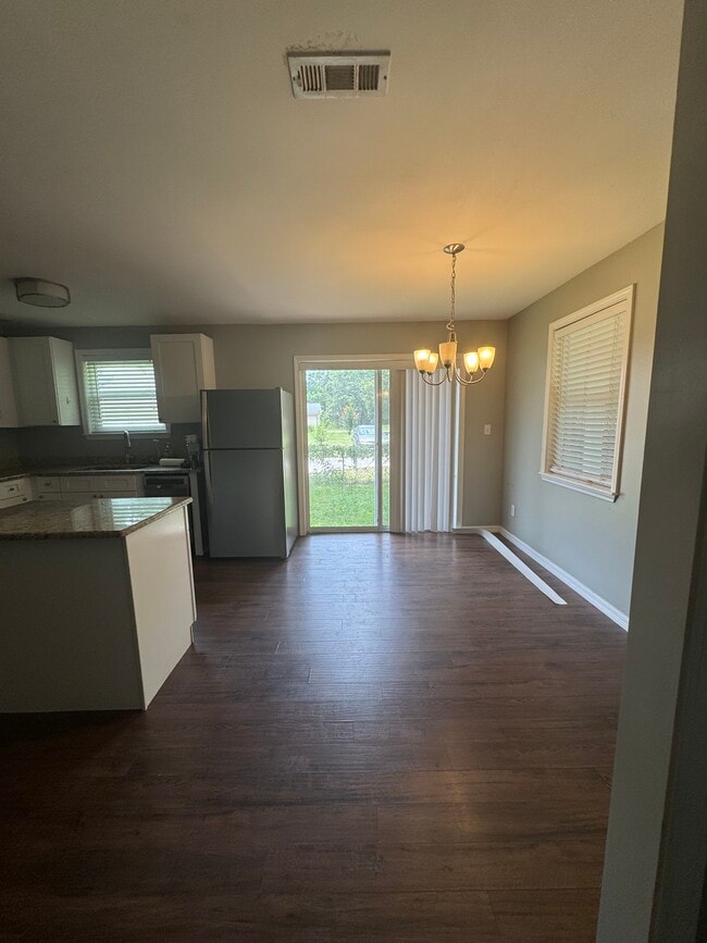 Building Photo - 97300 Laffites Way