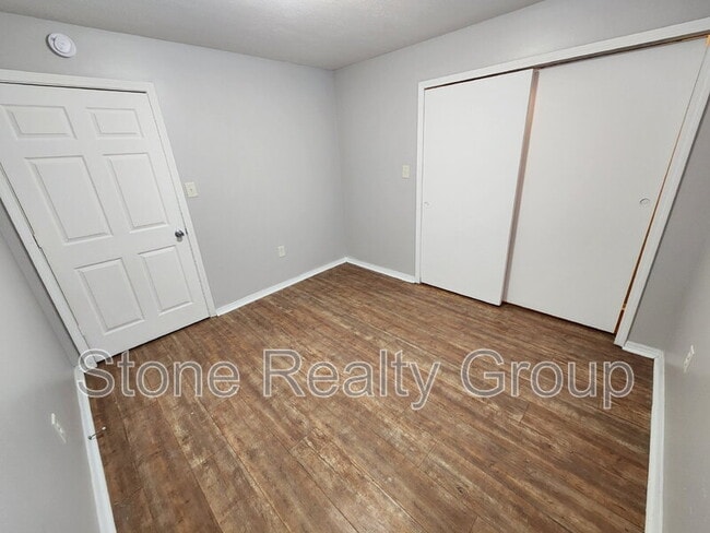 Foto del edificio - 2955 S 13 1/2 St