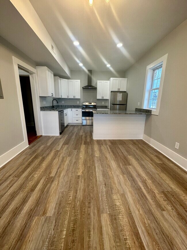 Building Photo - 187 Neponset Ave