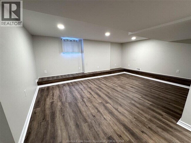 Building Photo - 1605 Dougall Ave