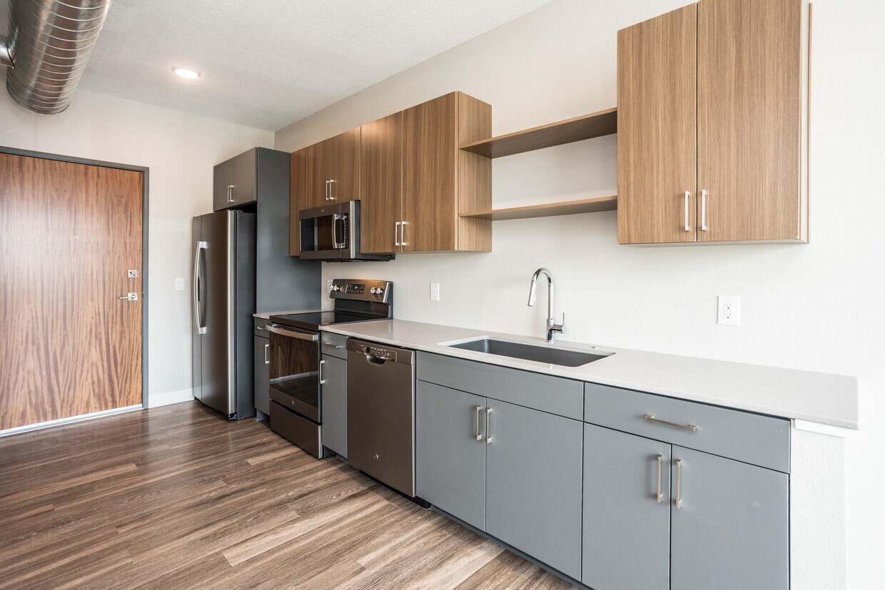 Foto principal - 450 SW 7th St