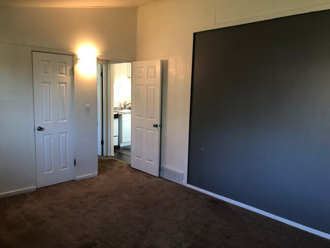 Foto del edificio - 2202 Fargo Ave