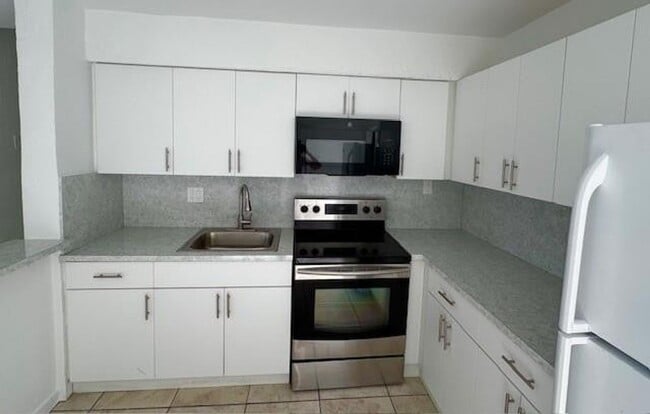Photo - 1451 SW 46th Ave House