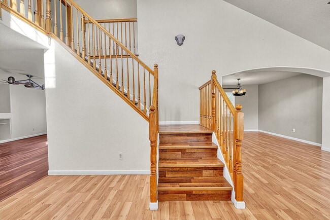 Photo - $3,400 - 5 Bed, 3.5 Bath Home in Aurora wi...