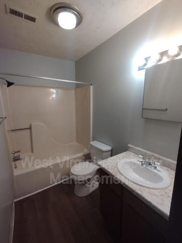 Building Photo - 82 Beagle Club Rd