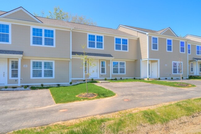 Building Photo - Available for the 2026-2027 lease term.