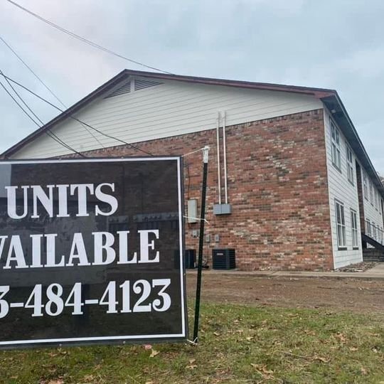 Foto del edificio - 501 Industrial Dr W