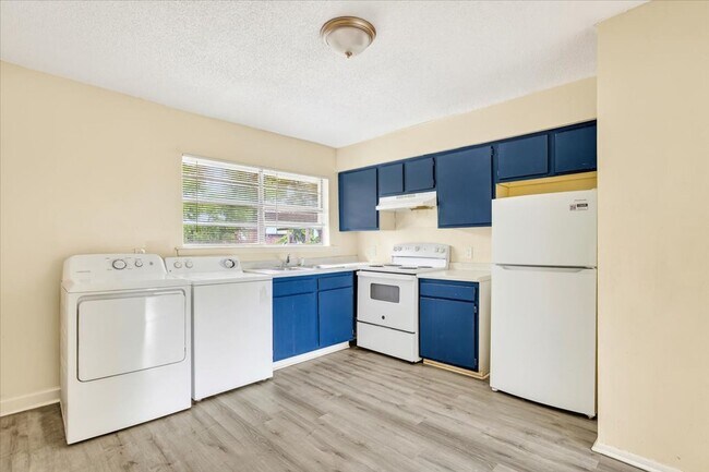 Foto del edificio - 2-Bedroom Apartment in Convenient Savannah Location