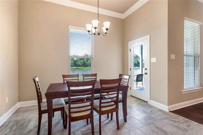 Foto del edificio - 20348 Thornwood Dr
