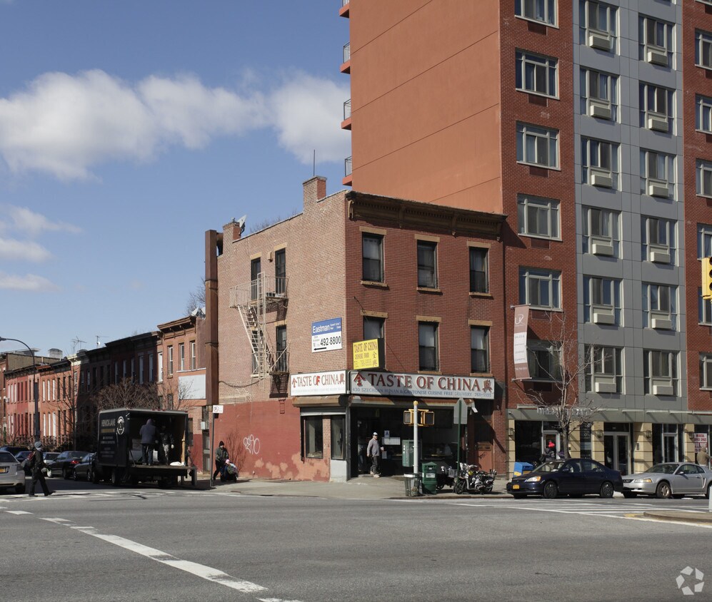 Primary Photo - 430 4th Ave