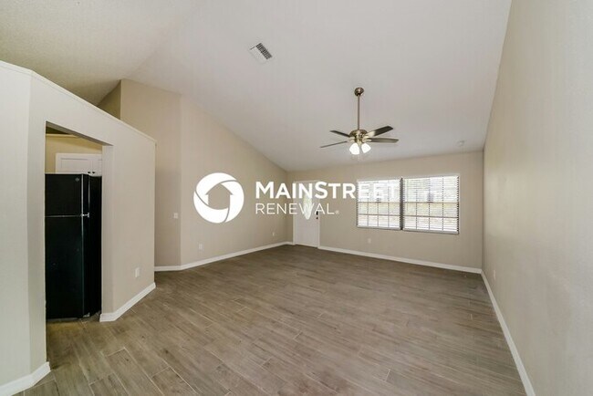 Building Photo - 3 Bedroom Pet-Friendly Home in North Port, FL with Main Street Renewal