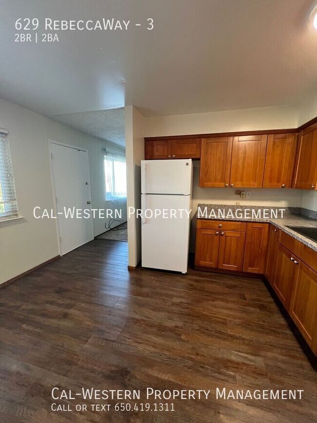 Building Photo - 629 RebeccaWay-3