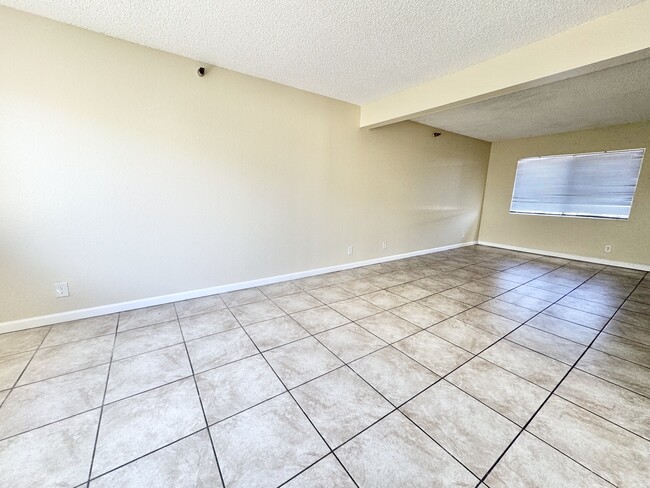 Foto del edificio - 13214 Cordray Ave