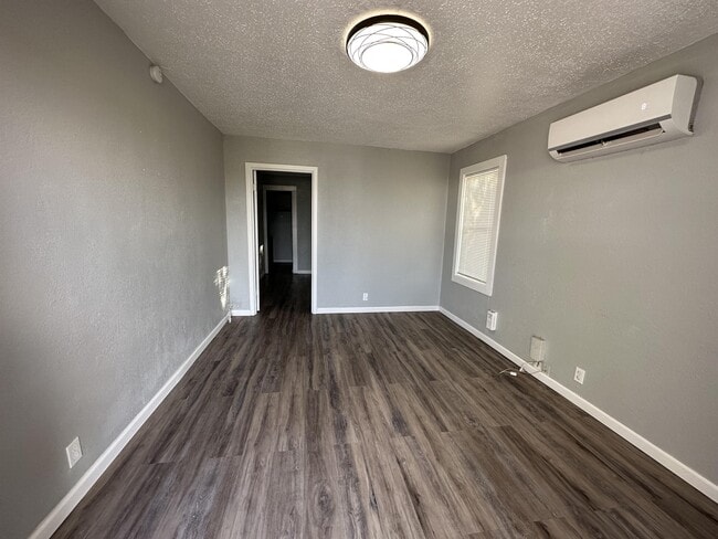 Building Photo - 7603 Alcove Ave
