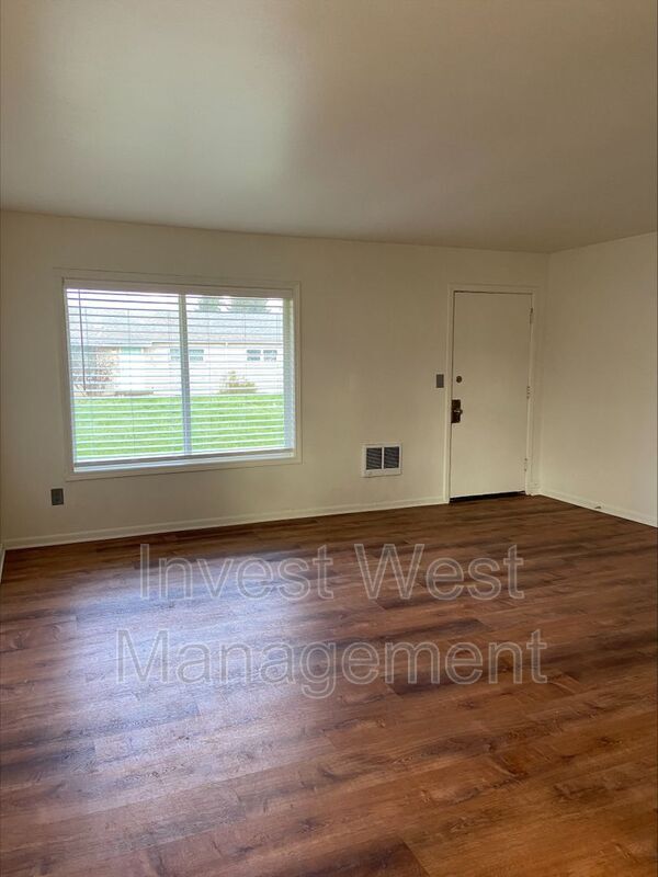 Building Photo - 254 Colorado St