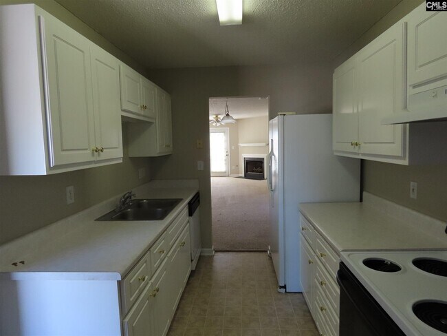 Building Photo - 124 Deer Hound Trail