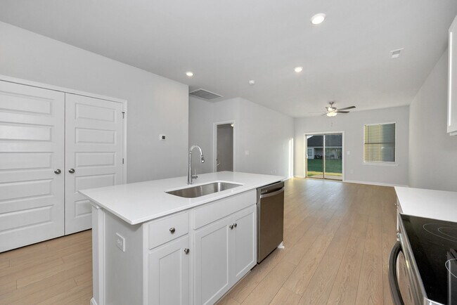 Foto del edificio - 149 Wolfe Ln