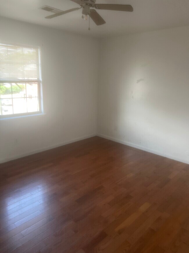 Foto del edificio - 485 4th St NW