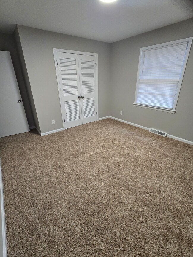 Foto del edificio - 2218 Lakeland Rd