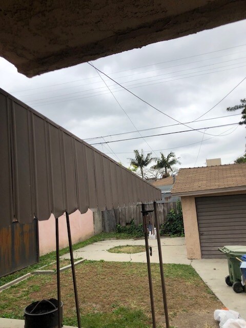 Foto del edificio - 6051 Madden Ave