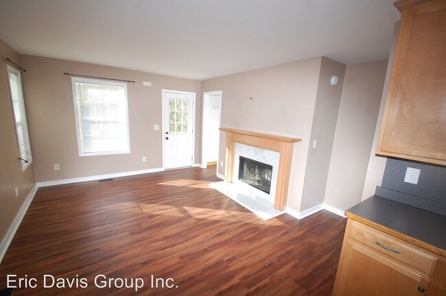 Foto del edificio - 4865 Brookwood Dr