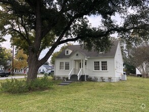 Building Photo - 1803 Ave P