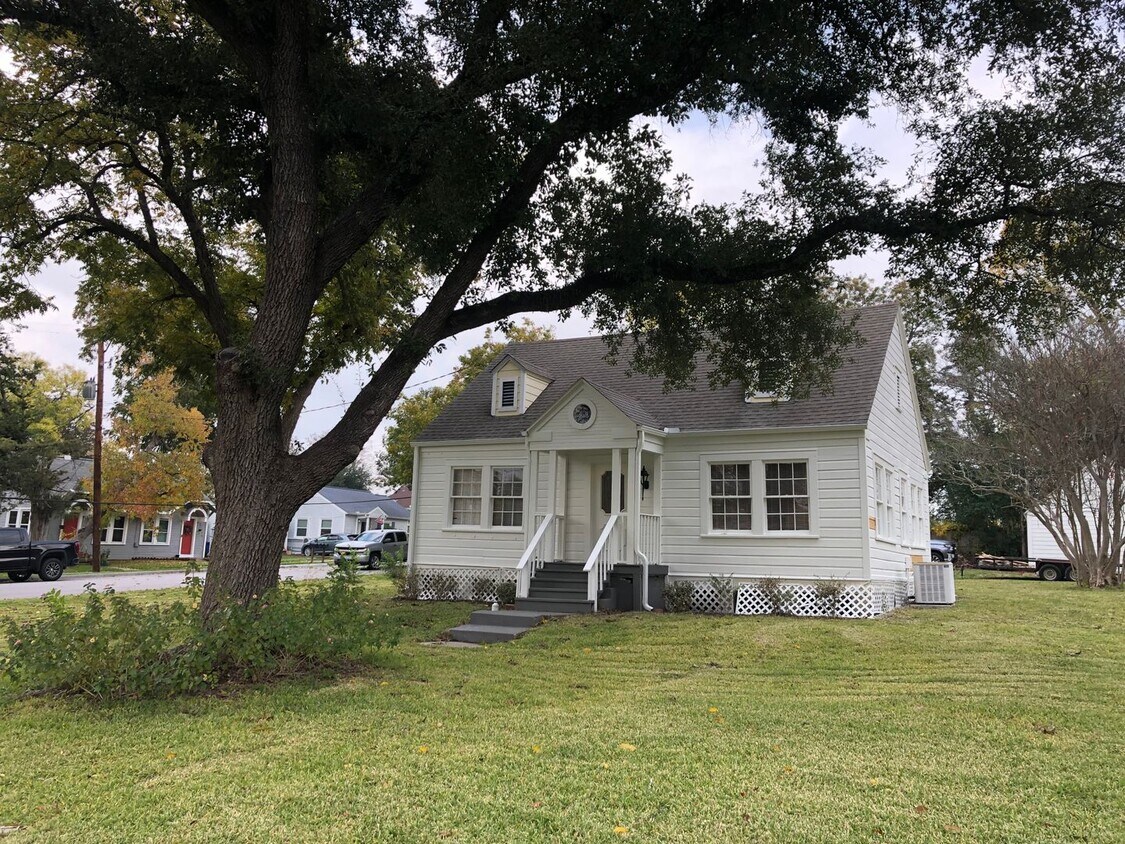 Foto principal - 3 bedroom house in The Avenues of Huntsville