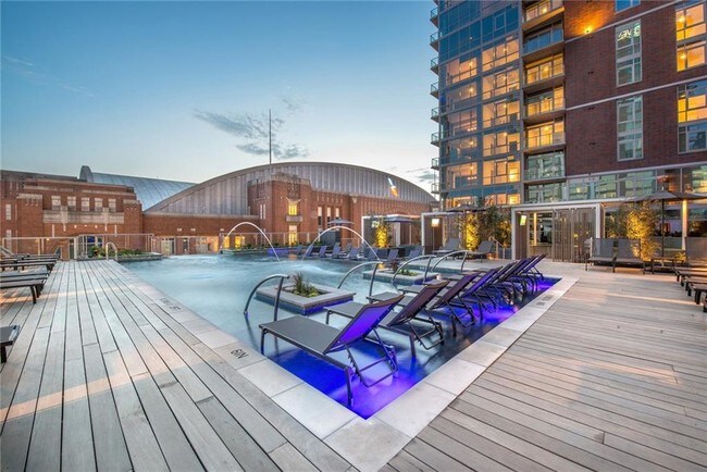 Foto del edificio - 2589 N Houston St