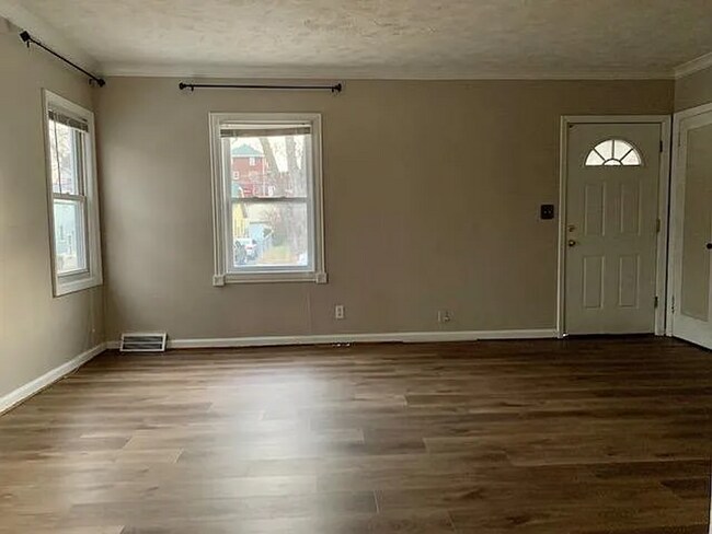 Building Photo - 3508 N 47th Ave