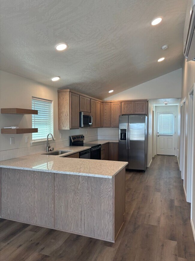 Foto del edificio - New Single Level Home in SunRidge Community