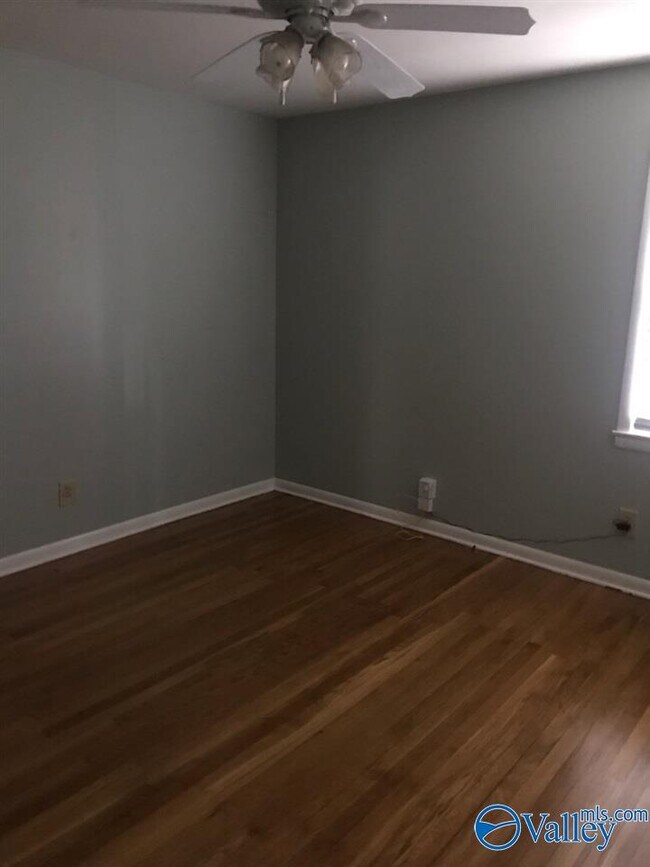 Building Photo - 7310 Chadwell Rd SW