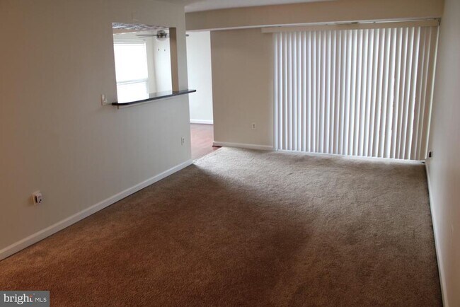 Building Photo - 7927 Mandan Rd