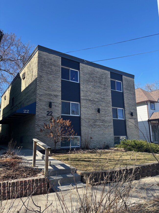 Building Photo - 22 N Franklin St