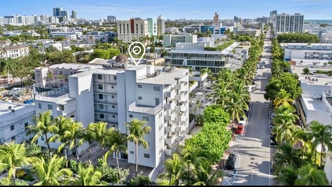 Building Photo - 240 Collins Ave
