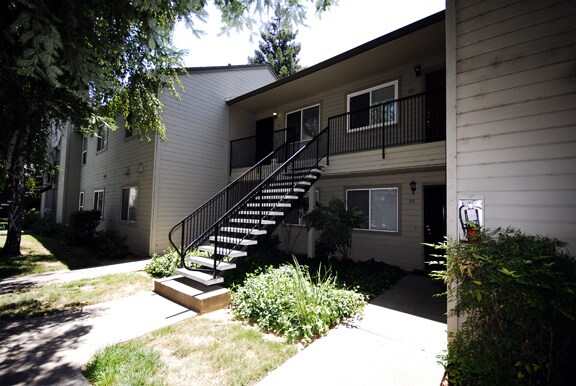 Foto del edificio - REDUCED - 1 bedroom 1 bath unit.