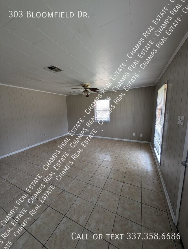 Building Photo - Modest Home in Carencro ready for its new ...