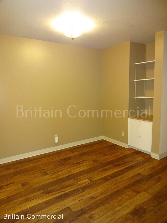 Foto del edificio - 2425 Capitol Ave