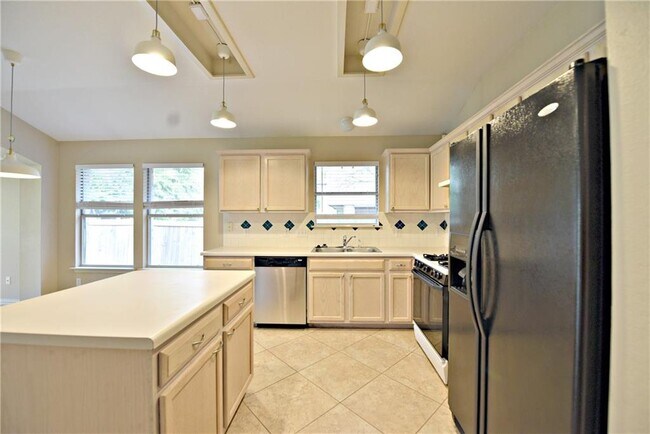 Foto del edificio - 3500 Kissman Dr