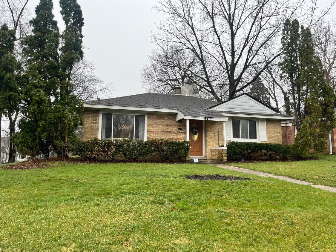 Foto principal - 649 E Rockland Rd