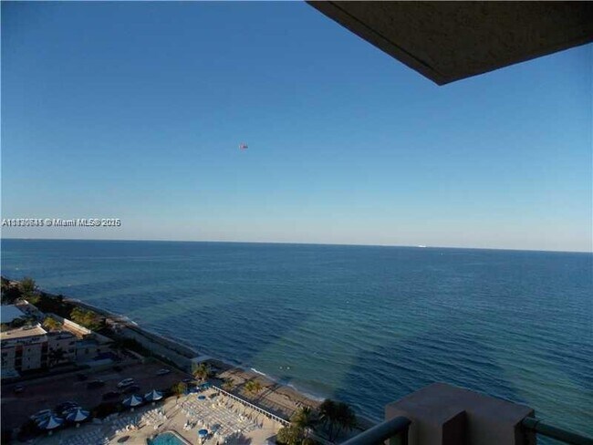 Foto del edificio - 2080 S Ocean Dr