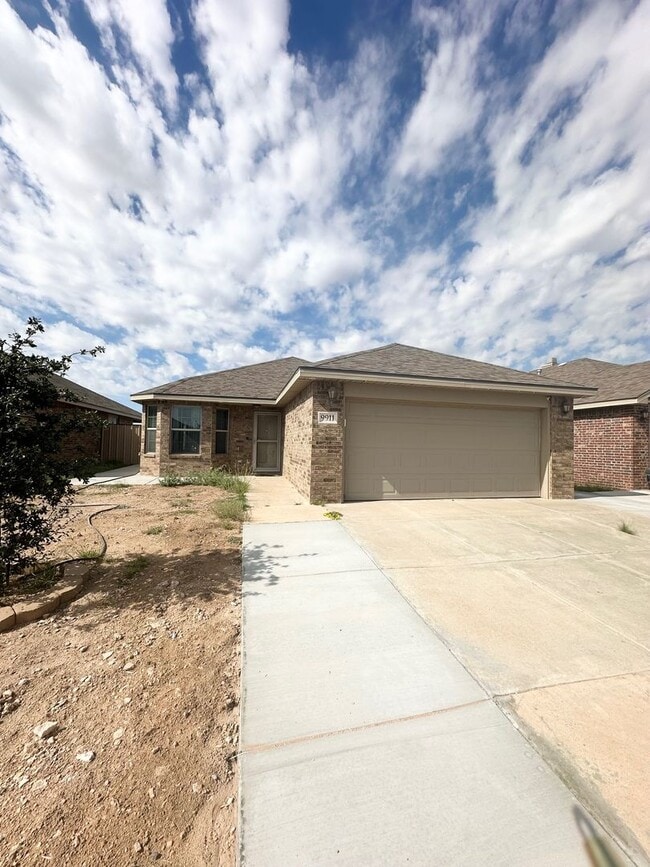 Building Photo - 9911 McCraw Dr