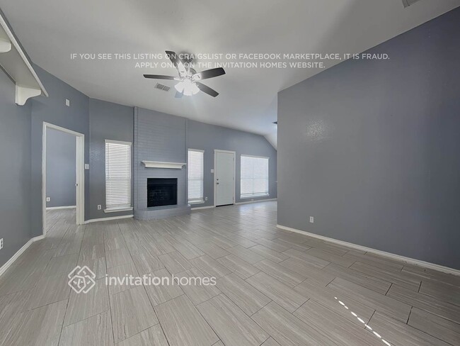 Building Photo - 1936 Ashley Dr